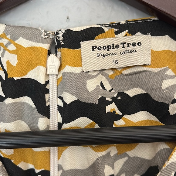 People Tree Running Horses Yellow and Black Dress - Picture 4 of 6